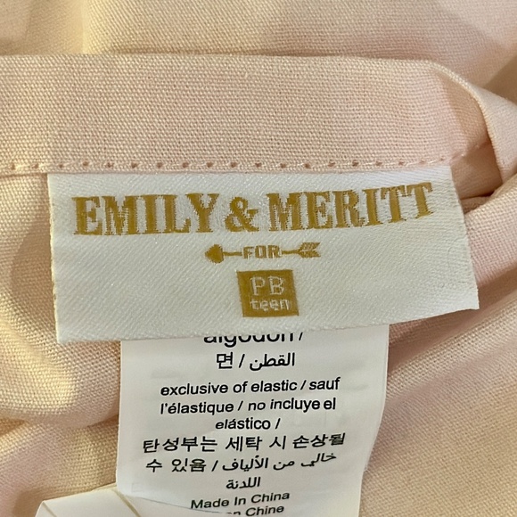 POTTERY BARN TEEN | Emily & Merritt for PB Teen DO NOT DISTURB Tassel Pillow - Picture 3 of 4